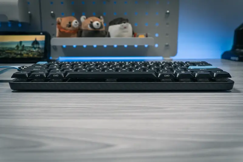 Epomaker Carbon60本体手前側面の写真