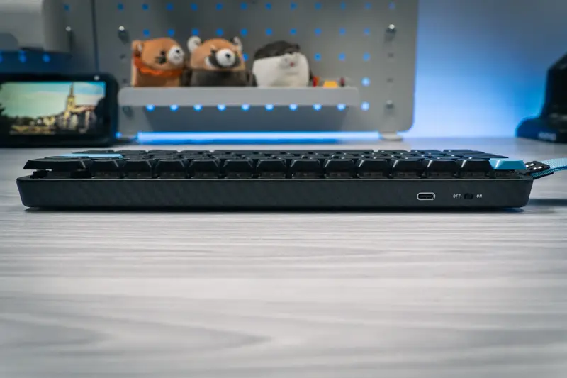 Epomaker Carbon60本体奥側面の写真