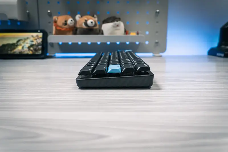 Epomaker Carbon60本体右側面の写真