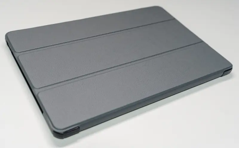 Redmi Pad 2 Pro本体を保護ケースに入れた写真